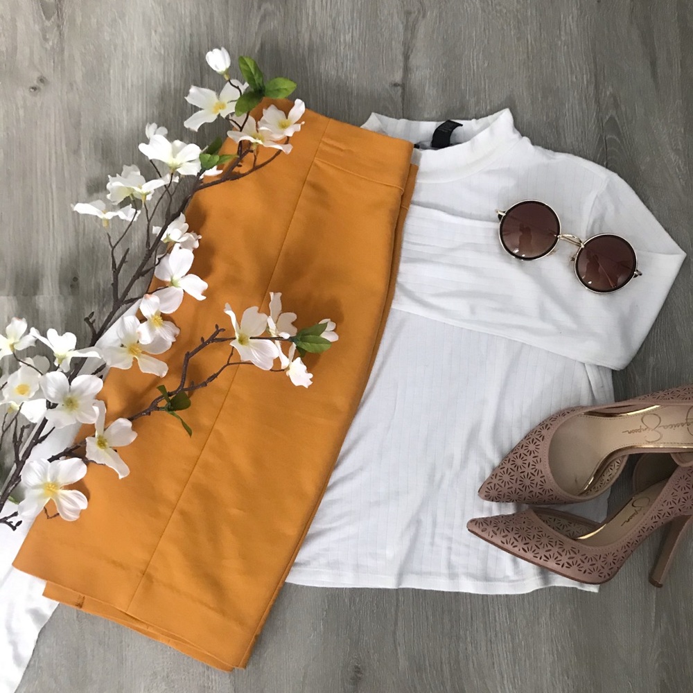 mustard colored skirt, midi, size 8, H&M